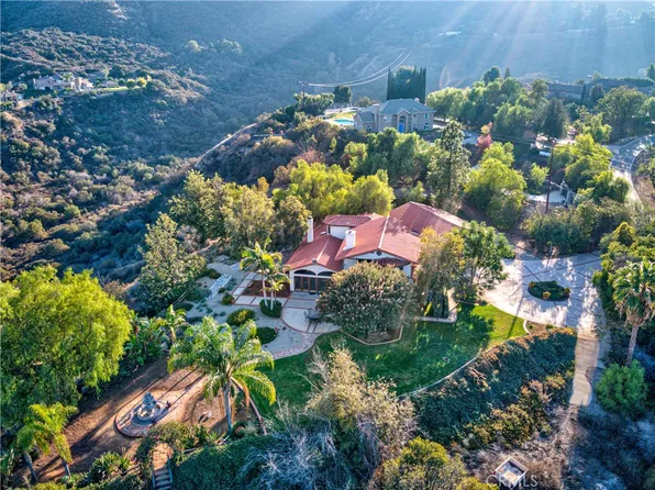 1400 Hidden Springs Dr, Corona, CA 92881