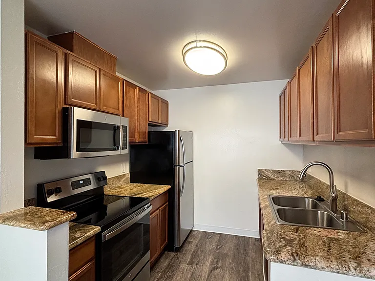Plenty of Cabinet Space
and Counter Space