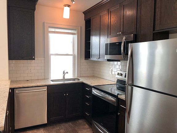 4th image of 2315 Irving Ave S APT 6