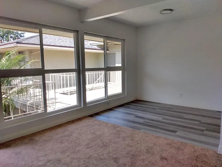 451 Anderwood Ct #M — Photo 1