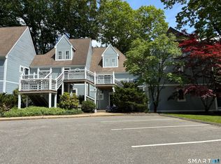 1214 Old Pond Ln UNIT 1214, Norwich, CT 06360