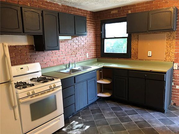 2nd image of 706 N Alvord St