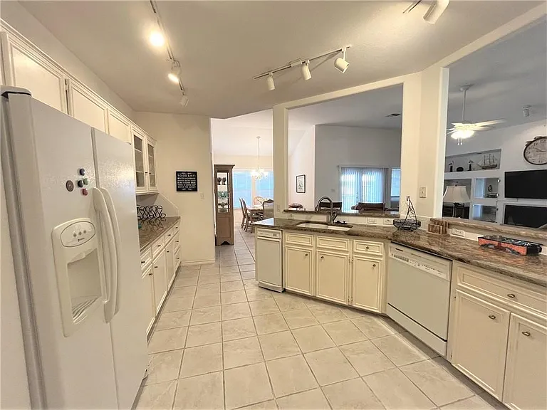 13557 Bullion Ct — Photo 10