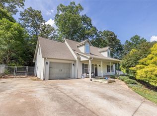 107 Stephen Dr, Seneca, SC 29678