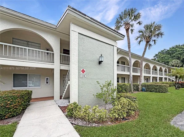 1206 Bahama Bnd APT C1, Pompano Beach, FL 33066