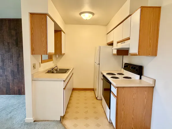 2010 Longyear Ave #34, Marquette, MI 49855