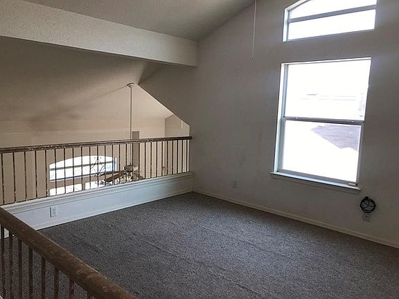 2nd image of 3828 Leticia St