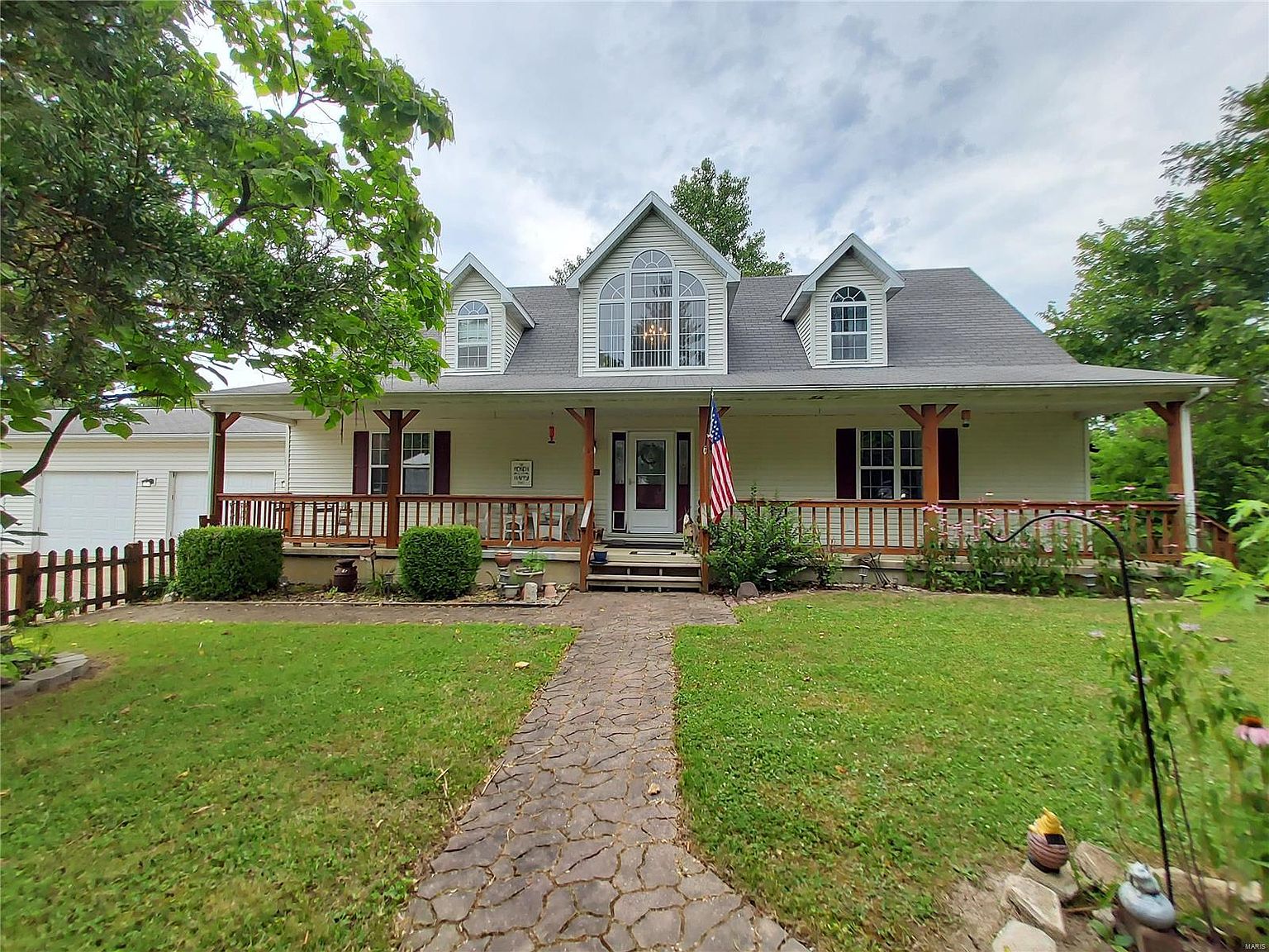 281 Duncan Ave, Sorento, IL 62086 Zillow