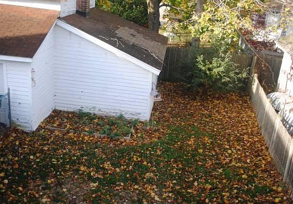 2nd image of 16 Belmont St #1