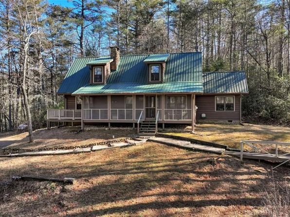 80 Lake Forest Ct, Lakemont, GA 30552
