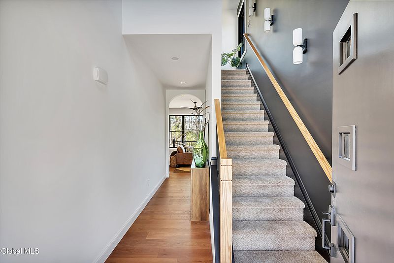 2nd image of 76 Schuurman Road