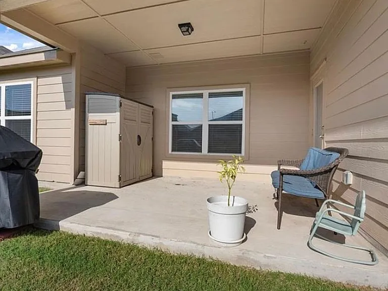 19917 Wt Gallaway St — Photo 12