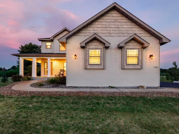 9352 67th St NW, Annandale, MN 55302