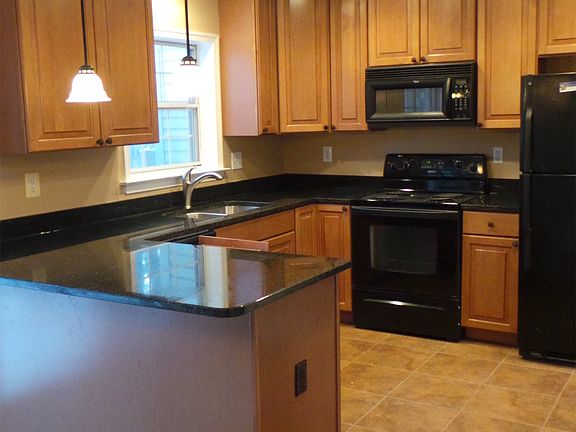 New Kitchen (view 4)