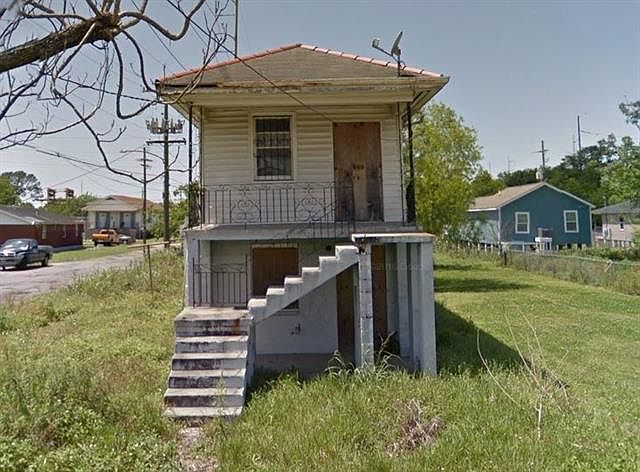 1st image of 2400 Clouet St