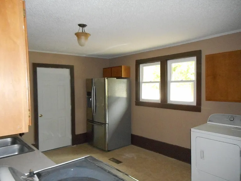 5510 Thistledown Dr — Photo 2