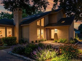 5008 Locust St, Bellaire, TX 77401