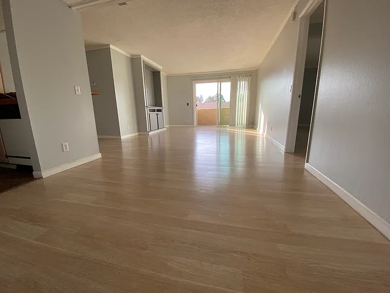 15425 Sherman Way #355 — Photo 10