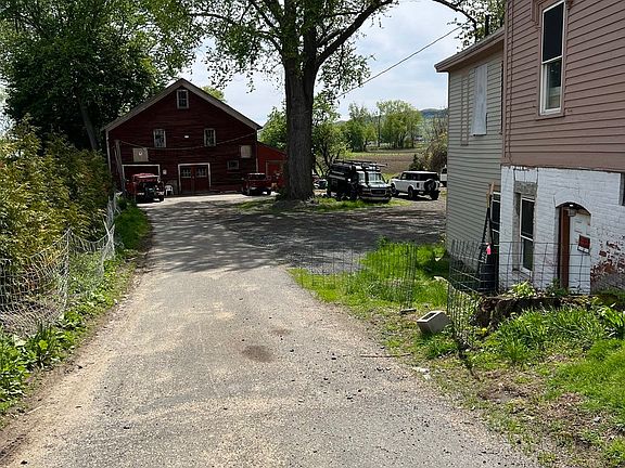 3rd image of 351 Bridge St