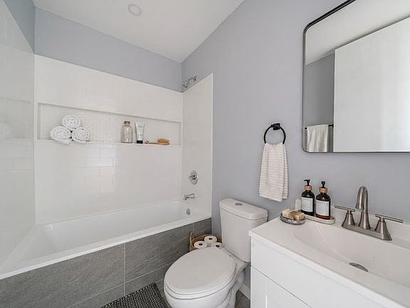 5th image of 3511 Farragut Rd #3A