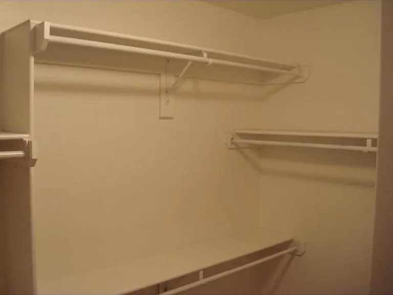 2149-2155 Skyler Dr — Photo 14