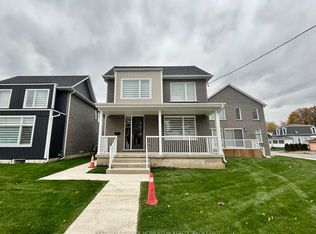 5091 Bridge St, Niagara Falls, ON L2E 2R3