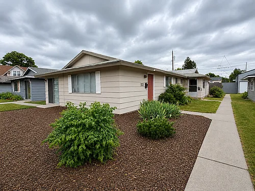 1223 E Nora Ave Photo 1
