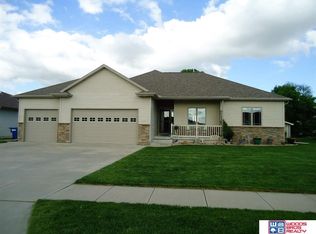 2224 N 1st St, Seward, NE 68434