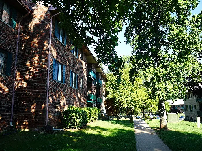 Maple Ridge Apartments — Photo 13