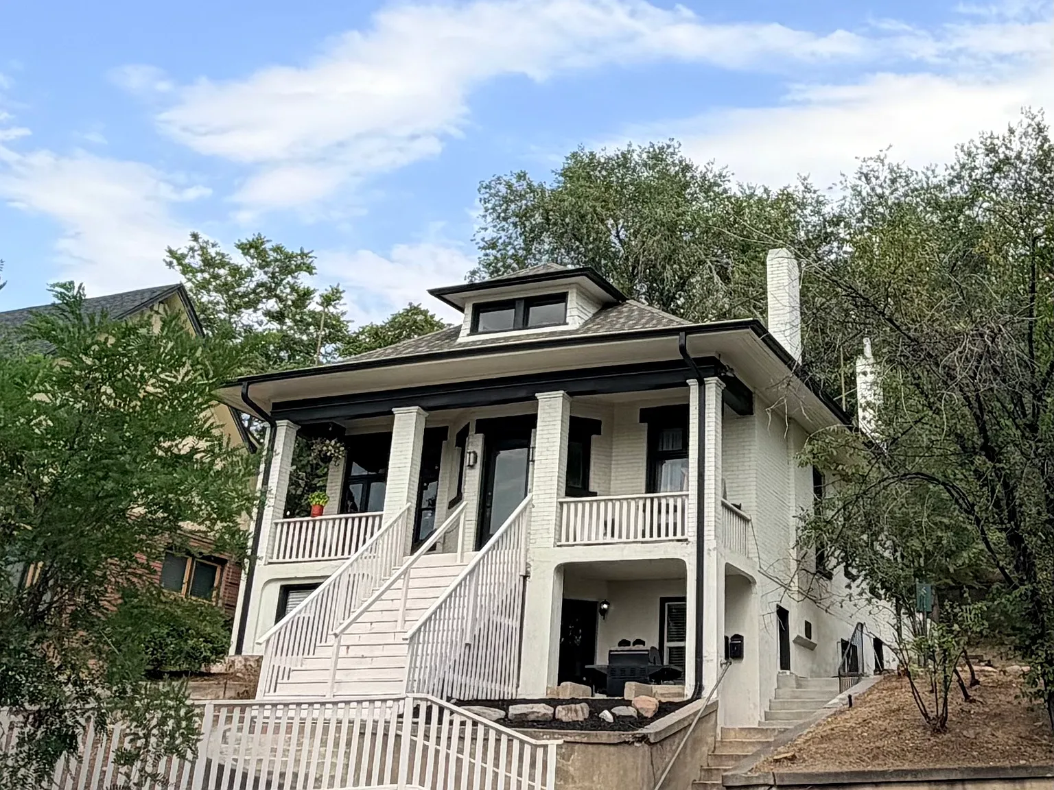 366 N Center St — Photo 2