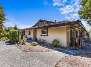 442 Las Casitas Court #A, Santa Rosa, CA 95403