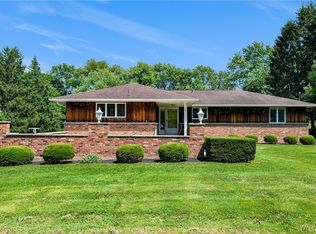 5007 Meyers Hill Rd, Sanborn, NY 14132