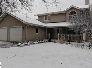 841 Beech Ave, Mount Pleasant, MI 48858