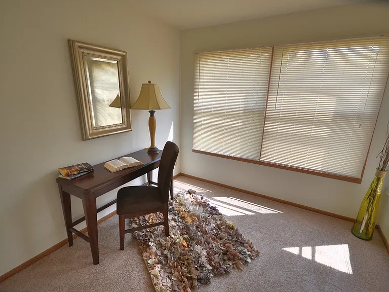 Den Area