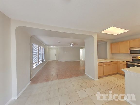 3rd image of 7807 Encanto Vista Dr