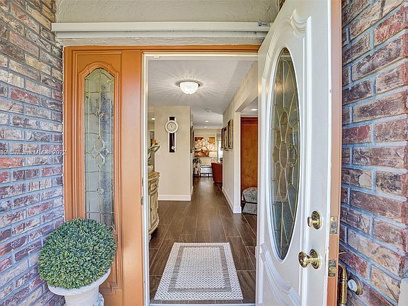 4th image of 10167 Ramblewood Dr