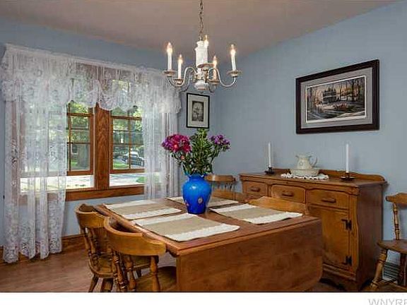 3rd image of 123 Park Pl