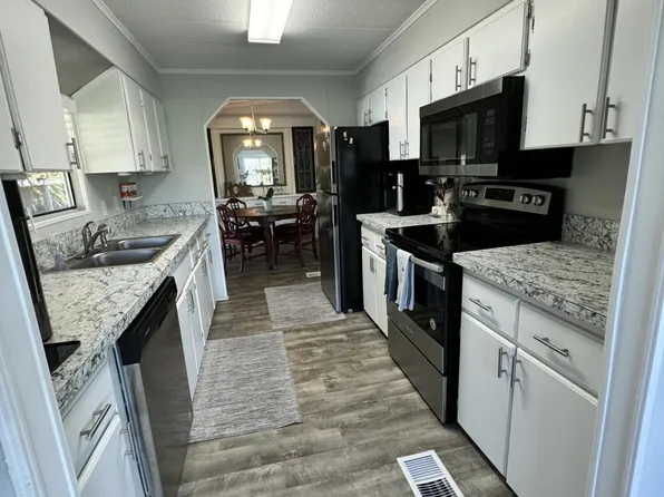 34 Ipanema Way, Fort Pierce, FL 34951