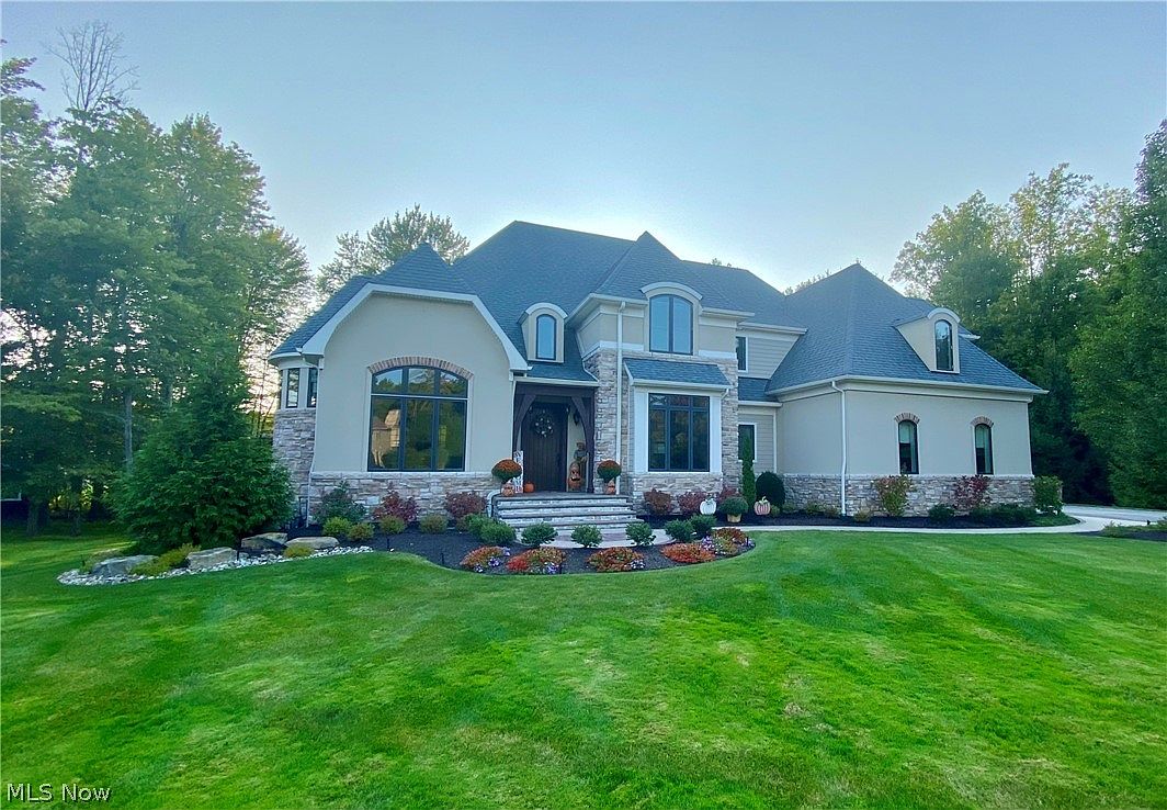 7545 Cottonwood Trl, Chagrin Falls, OH 44023 Zillow