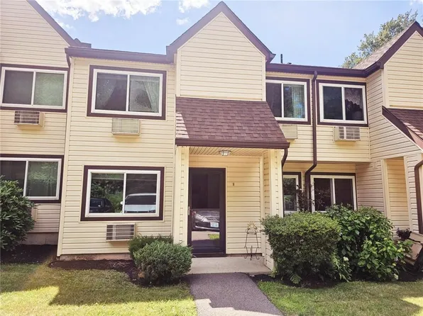 225 High St APT S, Westerly, RI 02891