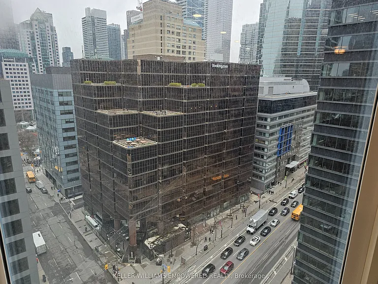 33 University Ave #1907 — Photo 15