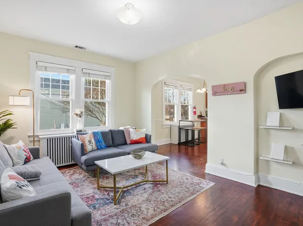 (undisclosed Address), Alexandria, VA 22305