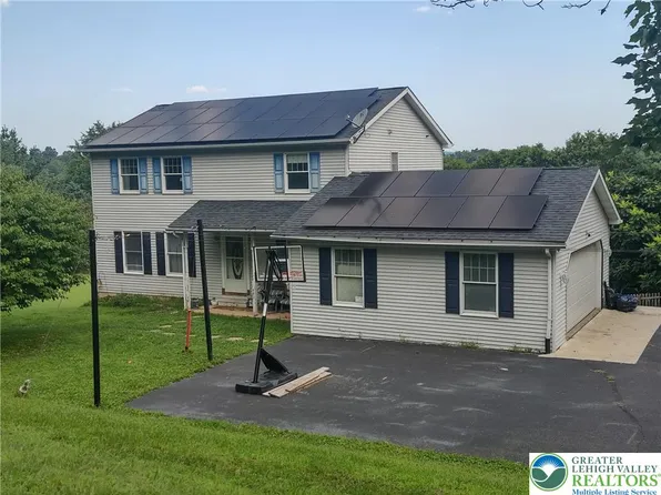 711 Stallion Dr, Auburn, PA 17922