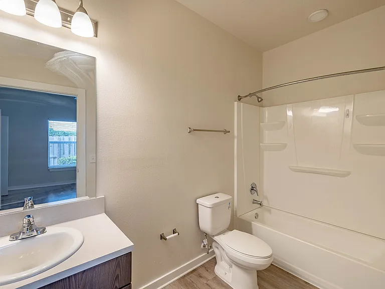 380 NE 4th Ave #17-103 — Photo 43