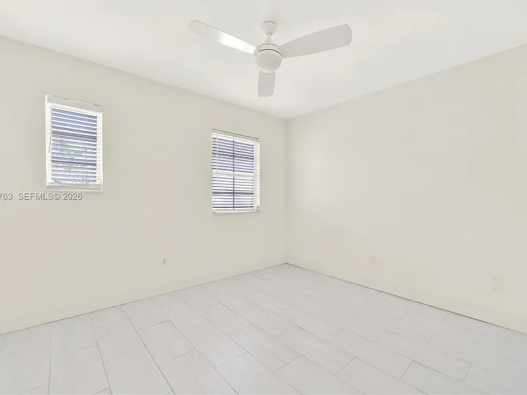 610 8th St #102R — Photo 19