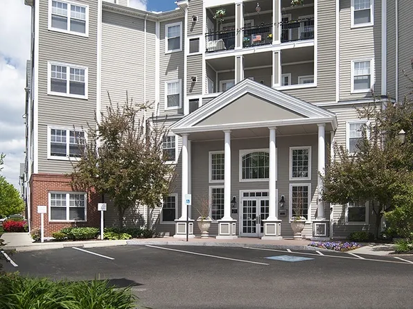 Washington Crossing Apartments