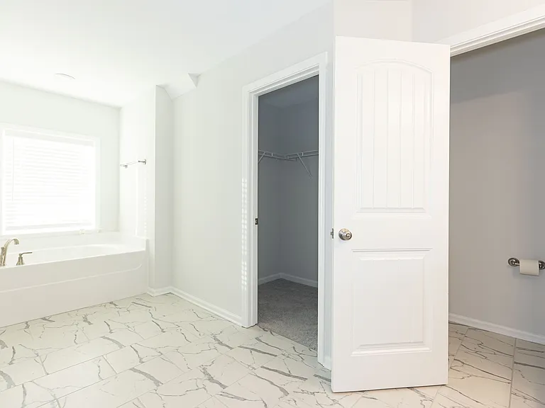 4510 Mountain Ivy Dr — Photo 18