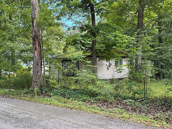 3rd image of 1008 Ridgewood Ave