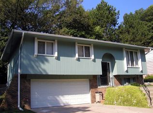 1355 McPherson Ave, Council Bluffs, IA 51503