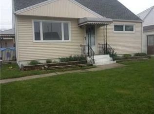 102 E Melcourt Dr, Buffalo, NY 14225